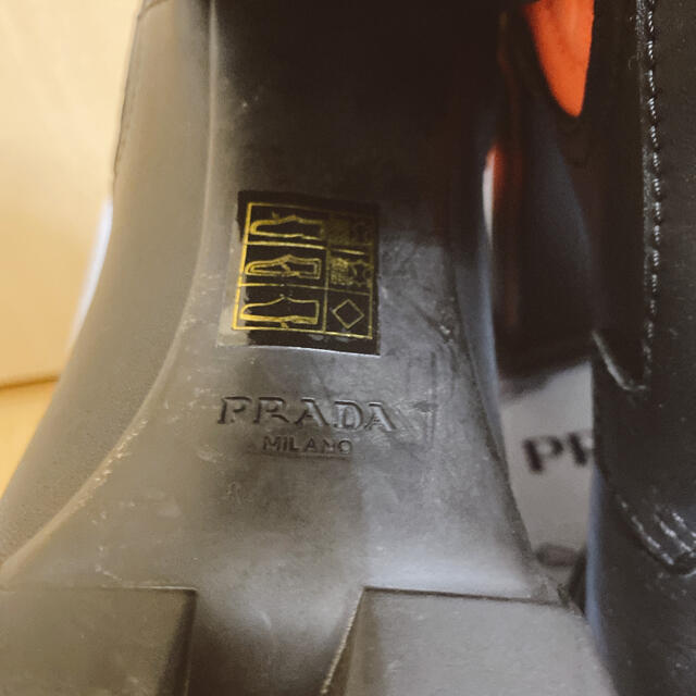 PRADA(プラダ)のプラダ アンクルショートブーツ PRADA レディースの靴/シューズ(ブーツ)の商品写真