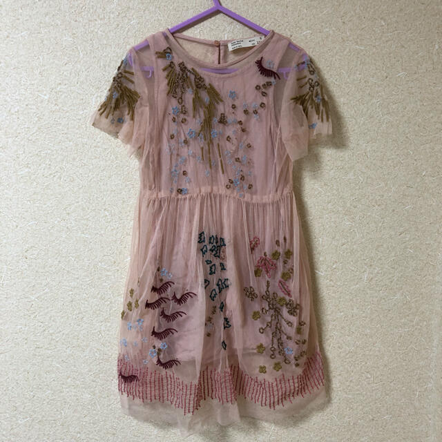 ZARA KIDS(ザラキッズ)のZARA girls 刺繍シフォンワンピース　110㎝ キッズ/ベビー/マタニティのキッズ服女の子用(90cm~)(ワンピース)の商品写真