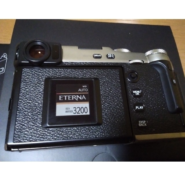 新同品　富士フィルム　X-Pro 3 DR シルバー　おまけ付き