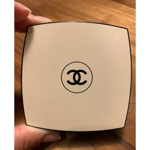 CHANEL(シャネル)のCHANEL レ ベージュ パレット ルガール ウォーム コスメ/美容のベースメイク/化粧品(アイシャドウ)の商品写真