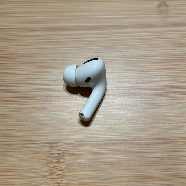 AirPods Pro 右耳スマホ/家電/カメラ