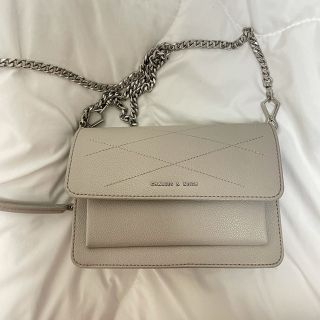 チャールズアンドキース(Charles and Keith)のショルダーバック(ショルダーバッグ)