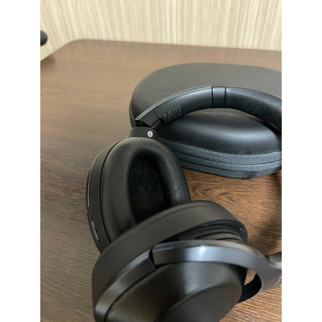 SONY(ソニー)のソニー SONY MDR-1000X B スマホ/家電/カメラのオーディオ機器(ヘッドフォン/イヤフォン)の商品写真