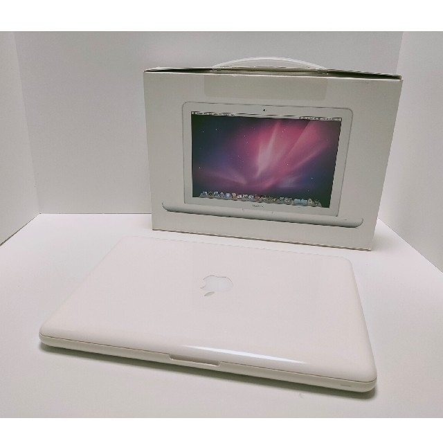 MacBook(13-inch・Late2009)  白色です。PC/タブレット