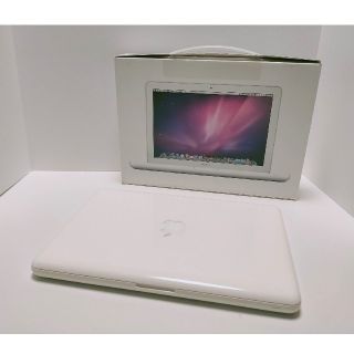 マック(Mac (Apple))のMacBook(13-inch・Late2009)  白色です。(ノートPC)