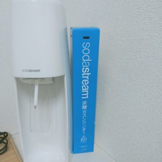 トッカ(TOCCA)のソーダストリームsoda stream炭酸ガスシリンダ＋本体(調理道具/製菓道具)