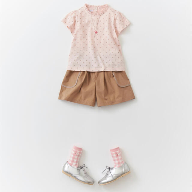 familiar(ファミリア)のfamiliar  Tシャツ  120cm  未開封 キッズ/ベビー/マタニティのキッズ服女の子用(90cm~)(Tシャツ/カットソー)の商品写真