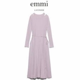 エミアトリエ(emmi atelier)の【新品未使用タグ付き】emmi yoga エミ　ワンピース(ロングワンピース/マキシワンピース)