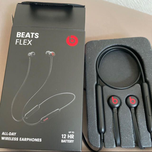 Beats by Dr Dre - Beats Flex MYMC2PA/A ブラックの通販 by こやまとshop｜ビーツバイドクタードレならラクマ