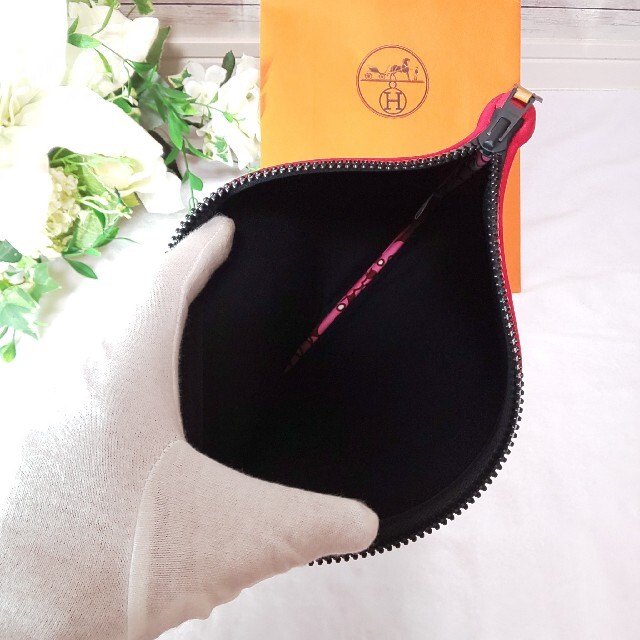 Hermes クラッチバッグ ポーチ等♪レッドカラーの通販 by Velcuore's shop|エルメスならラクマ - ★HERMES★エルメス ネオバンMM 人気格安