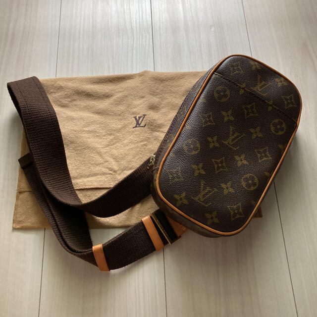 LOUIS VUITTON ポシェットガンジュ