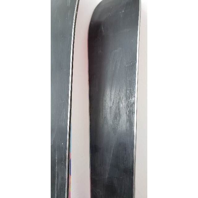 【新品未使用】カザマ  ジュニア スキー板 136cm スポーツ/アウトドアのスキー(板)の商品写真