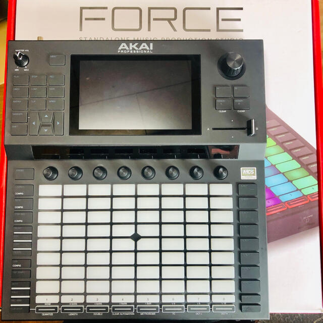 RolandAKAI FORCE MPC SP-404SX maschine korg dj