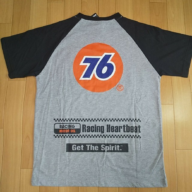 76 Lubricants(セブンティーシックスルブリカンツ)の3L  ビッグサイズ  新品  ユニオン76  半袖Tシャツ  グレー×黒 メンズのトップス(Tシャツ/カットソー(半袖/袖なし))の商品写真