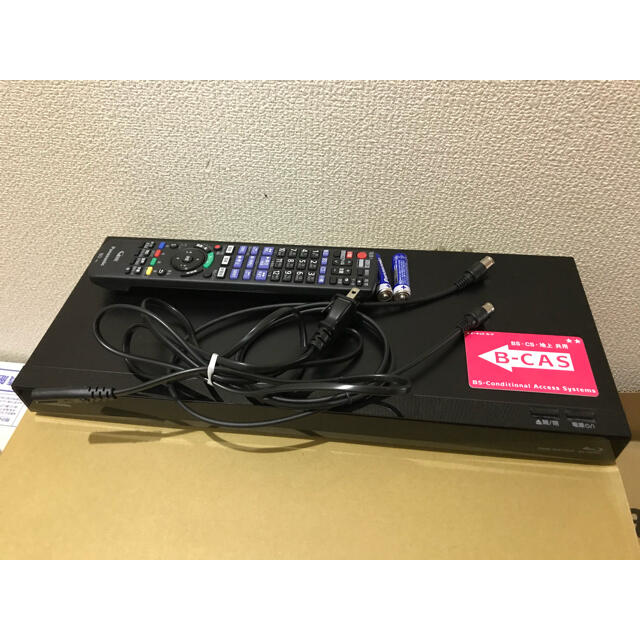 Panasonic(パナソニック)のPanasonic ブルーレイレコーダー DIGA DMR-BRW1050 スマホ/家電/カメラのテレビ/映像機器(ブルーレイレコーダー)の商品写真