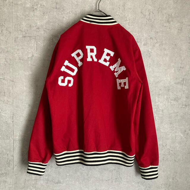 Supreme(シュプリーム)の極希少　supreme 12SS BULLDOGS スタジャン 赤　M メンズのジャケット/アウター(スタジャン)の商品写真