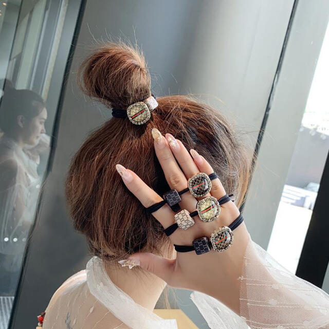 レディース　花　ヘアクリップ　パール　韓国　ヘアアクセサリー　カメリア