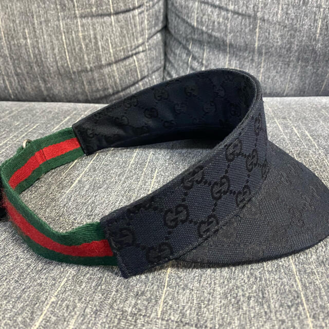 Gucci(グッチ)のGUCCI サンバイザー　グッチ　キャップ　帽子 メンズの帽子(サンバイザー)の商品写真