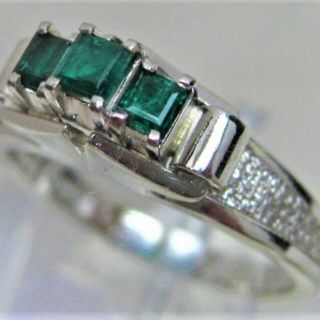 Pt900 プラチナ リング 指輪 エメラルド 0.37ct　b(リング(指輪))