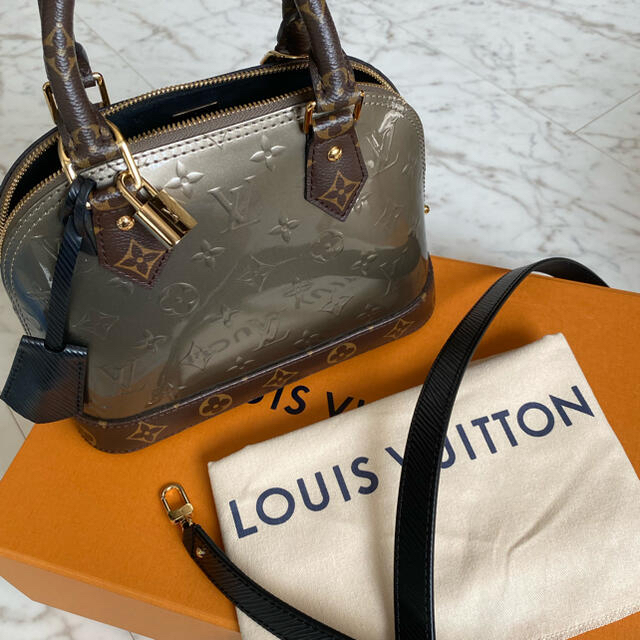 LOUIS VUITTON(ルイヴィトン)の★ここり様専用★ルイヴィトン♪限定アルマBB◆2wayショルダー★ レディースのバッグ(ショルダーバッグ)の商品写真