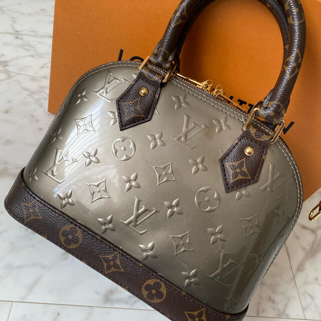 LOUIS VUITTON(ルイヴィトン)の★ここり様専用★ルイヴィトン♪限定アルマBB◆2wayショルダー★ レディースのバッグ(ショルダーバッグ)の商品写真