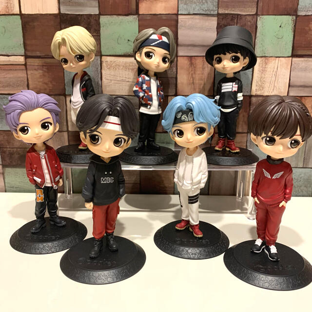 BTS TinyTAN Qposket 非売品フィギュア Aカラー7点セット BTS TinyTAN Qposket 非売品フィギュア Aカラー7点セット