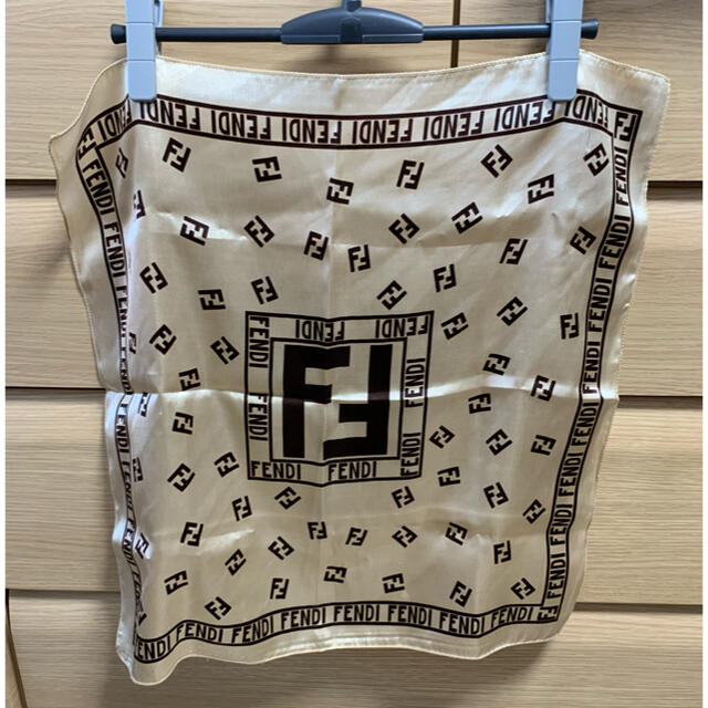 FENDI(フェンディ)の【FENDI】スカーフ レディースのファッション小物(バンダナ/スカーフ)の商品写真