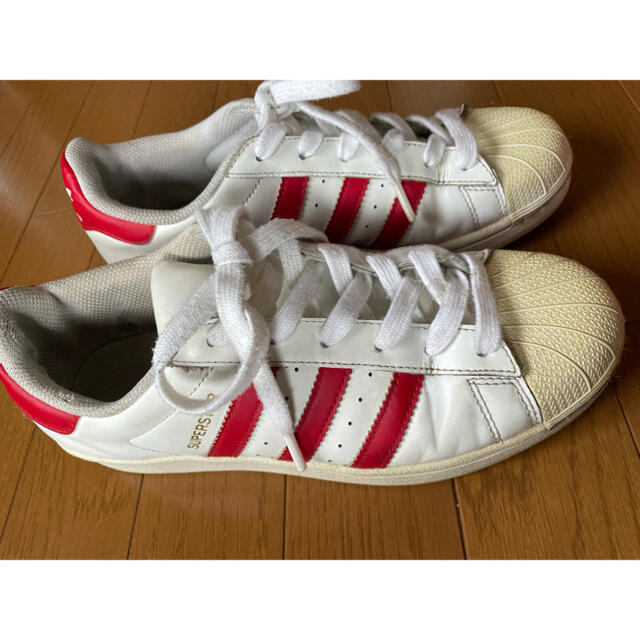 adidas(アディダス)のadidas superstar White×RED  メンズの靴/シューズ(スニーカー)の商品写真