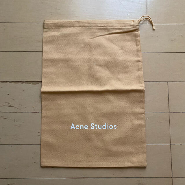 Acne Studios ポーチ　小物入れ　S レディースのファッション小物(ポーチ)の商品写真