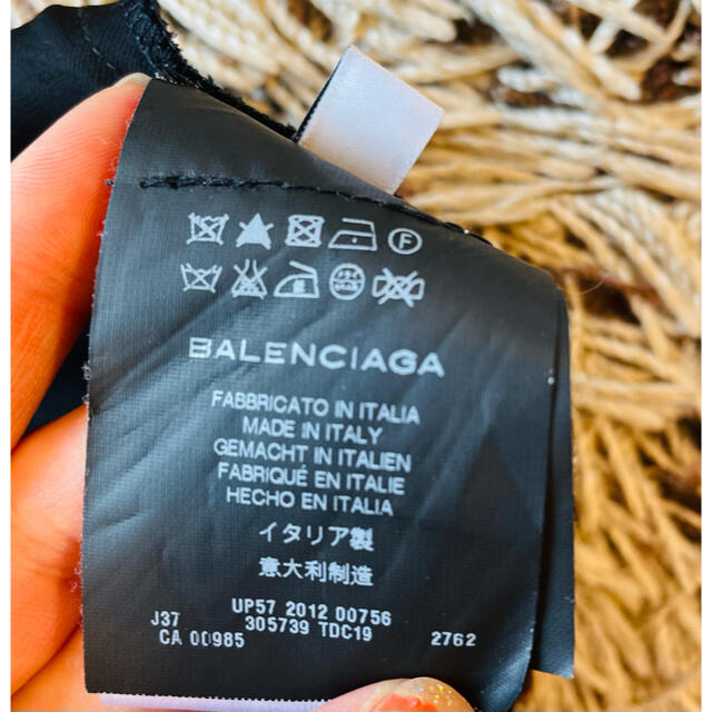 Balenciaga(バレンシアガ)の値下げ中　バレンシアガ　斜め　ツートンカラー　スカート レディースのスカート(ひざ丈スカート)の商品写真