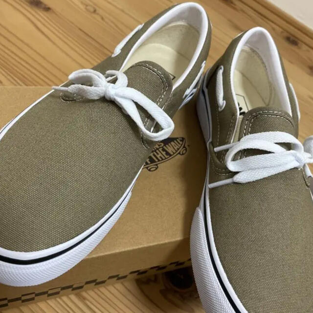 VANS(ヴァンズ)の新品　バンズ　スリッポン　23 レディースの靴/シューズ(スニーカー)の商品写真