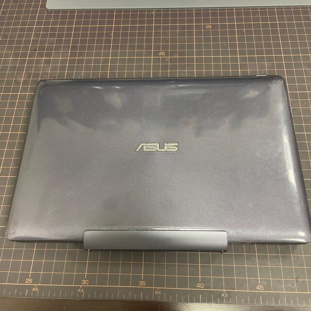 ASUS(エイスース)のASUS TransBook T100TA-DK532GS スマホ/家電/カメラのPC/タブレット(ノートPC)の商品写真