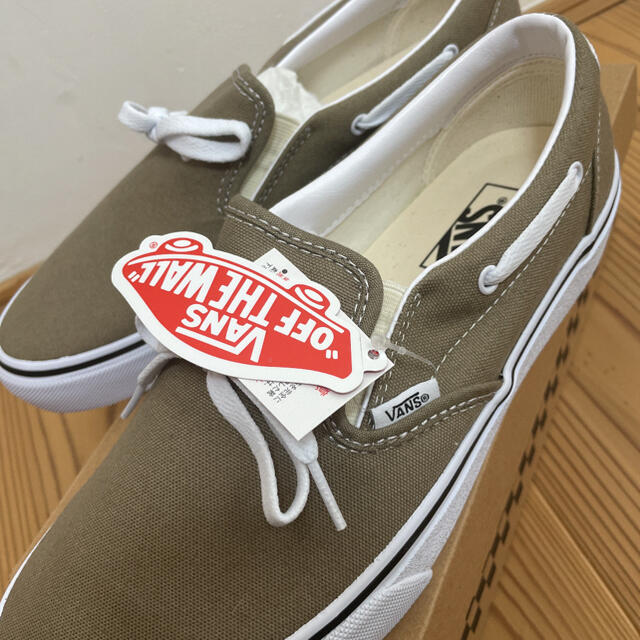 VANS(ヴァンズ)の新品　バンズ　スリッポン　27.5 メンズの靴/シューズ(スニーカー)の商品写真