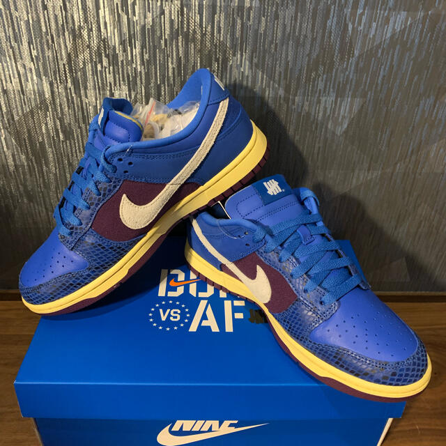 UNDEFEATED × NIKE DUNK LOW SP "ROYAL" 3