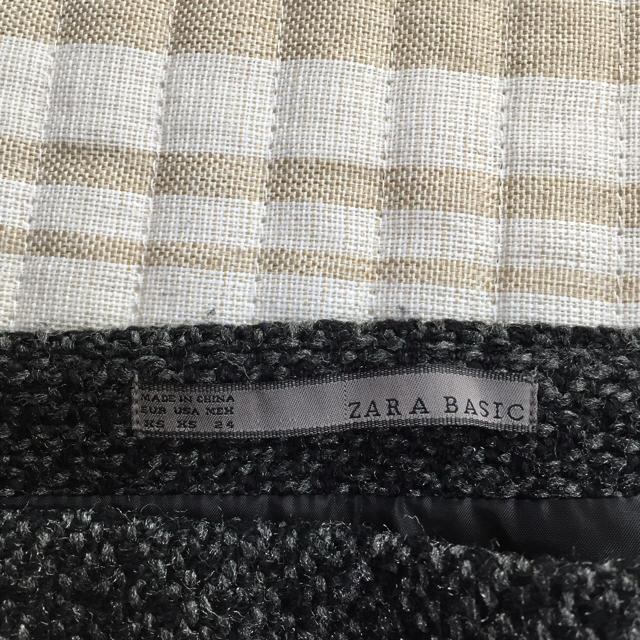 ZARA(ザラ)の【美品】ZARA BASIC ラメツイードスカート レディースのスカート(ミニスカート)の商品写真