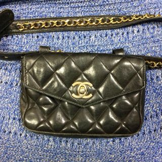 シャネル(CHANEL)の♡シャネルヴィンテージウエストポーチ♡(ボディバッグ/ウエストポーチ)