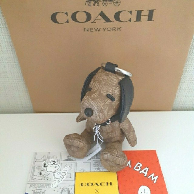 スヌーピー期間限定お値下げ◆新品◆COACHｘPEANUTS　スヌーピーチャーム*