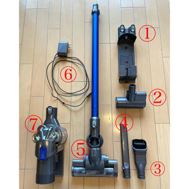 Dyson(ダイソン)のDyson ダイソン　掃除機　本体　一式　DC45   サテンブルー スマホ/家電/カメラの生活家電(掃除機)の商品写真