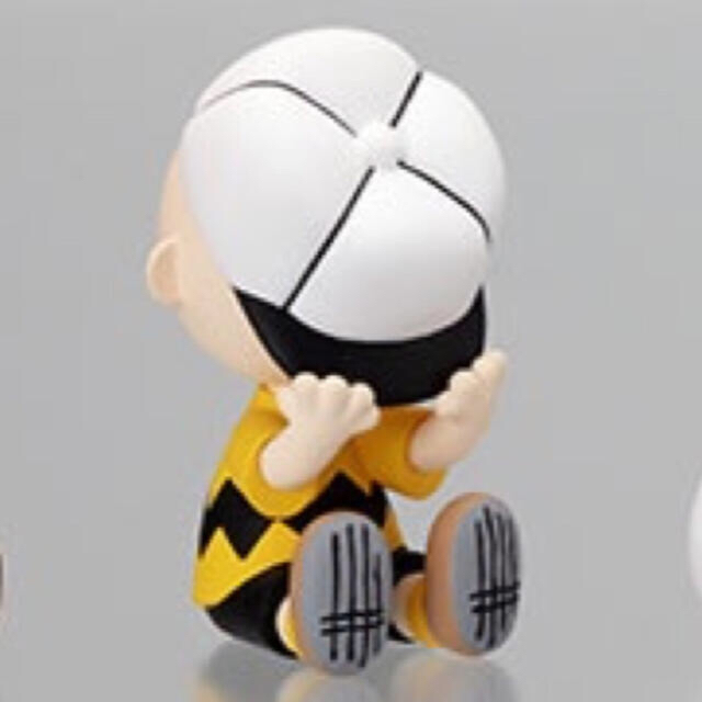 PEANUTS(ピーナッツ)のPEANUTS かくれんぼフィギュア　チャーリーブラウン エンタメ/ホビーのフィギュア(その他)の商品写真