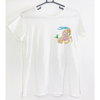 ザラ(ZARA)の【美品】ZARA スパンコール 刺繍 Tシャツ(Tシャツ(半袖/袖なし))