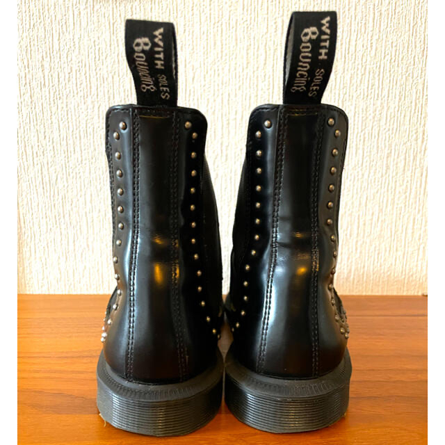 Dr.Martens(ドクターマーチン)のドクターマーチン　Aimelya stud アイメリヤ　チェルシーブーツ レディースの靴/シューズ(ブーツ)の商品写真