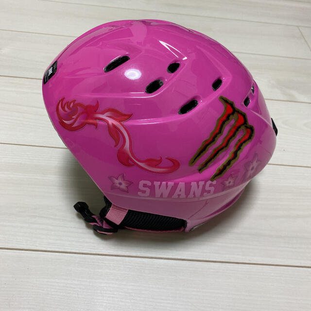 SWANS(スワンズ)のSWANSヘルメット スポーツ/アウトドアのスノーボード(ウエア/装備)の商品写真