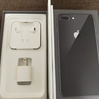 iPhone - 値下げi phone8plus au シムロック解除済の通販 by taro shop