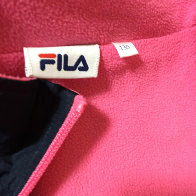 FILA(フィラ)の女の子　FILA ウィンドブレーカー上下　裏フリース　130 スポーツ/アウトドアのランニング(ウェア)の商品写真