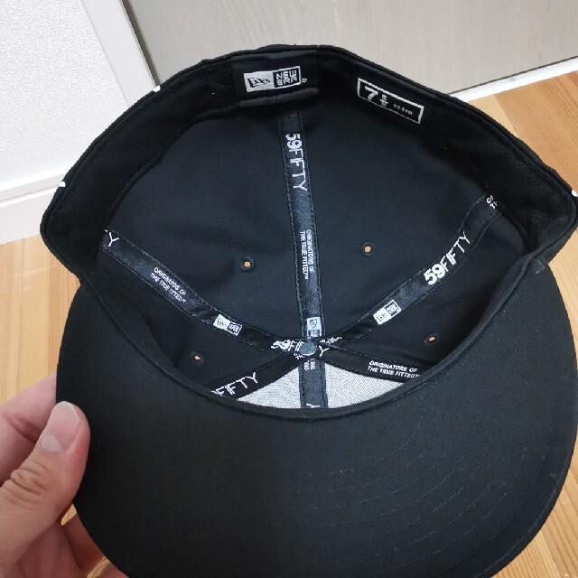 NEW ERA(ニューエラー)の【早い者勝ち値引きUSED美品】VANS × NEW ERA ドット柄 メンズの帽子(キャップ)の商品写真