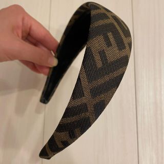FENDI - FENDI ズッカ カチューシャの通販 by ss|フェンディならラクマ FENDI - FENDI ズッカ カチューシャの通販 by ss|フェンディならラクマ
