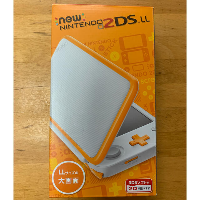 ニンテンドー2DS(ニンテンドー2DS)の専用　2DS Newニンテンドー2DS LL ホワイト×オレンジ エンタメ/ホビーのゲームソフト/ゲーム機本体(携帯用ゲーム機本体)の商品写真
