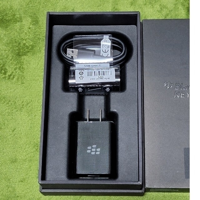 ANDROID(アンドロイド)の中古品　blackberry key2 black スマホ/家電/カメラのスマートフォン/携帯電話(スマートフォン本体)の商品写真