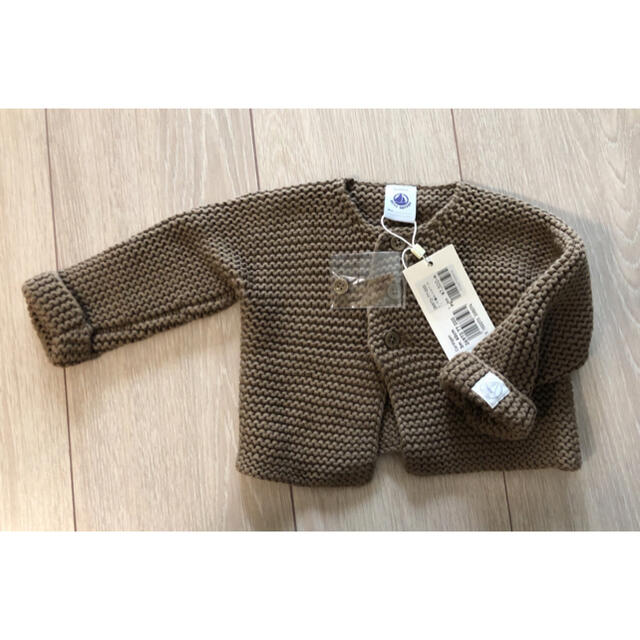 PETIT BATEAU(プチバトー)の🤎プチバトー❤️秋・冬カーデ🤎新品タグ付♡込み キッズ/ベビー/マタニティのベビー服(~85cm)(カーディガン/ボレロ)の商品写真