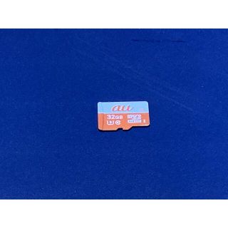 エーユー(au)の【microSD 32GB】auラベルのマイクロSDカード【中古品】(その他)